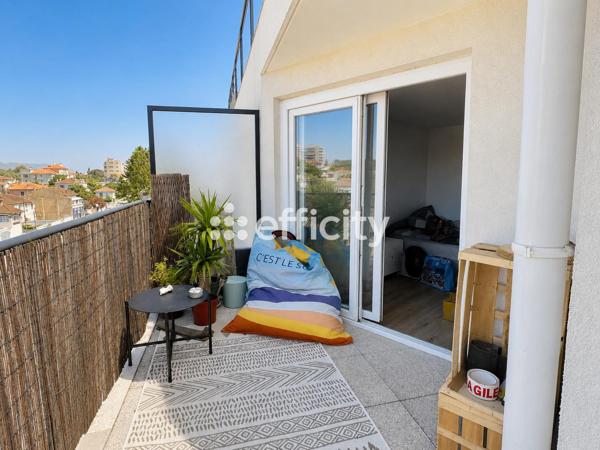Appartement
         3 pièces
        - 66 m² 346 500 € *
