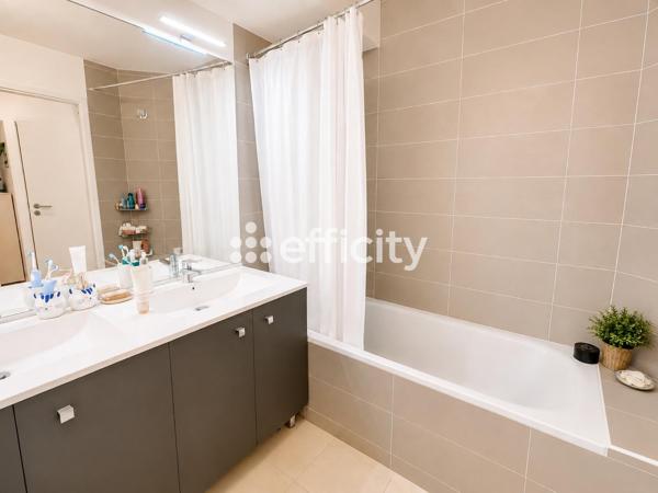 Appartement
         3 pièces
        - 66 m² 346 500 € *