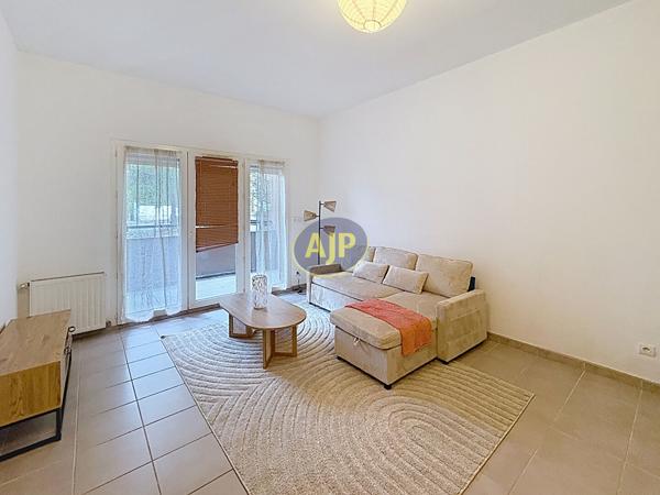 Appartement à louer Merignac : 3 pièces, 59m² avec 2 chambre(s) à 1 100€ - AJP Immobilier Mérignac