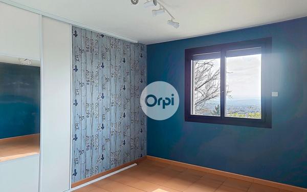 Maison à vendre    5 pièces •  Saint-Sorlin