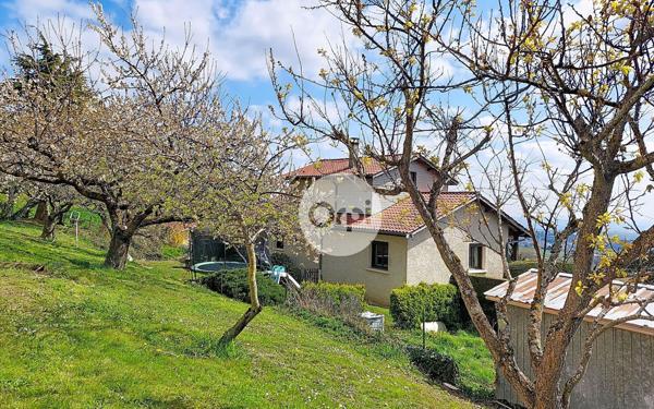 Maison à vendre    5 pièces •  Saint-Sorlin