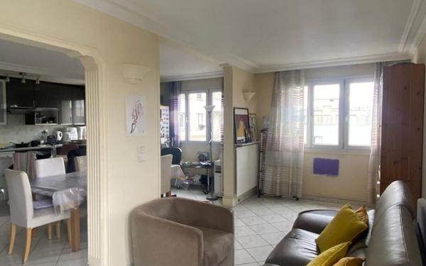 Appartement à vendre    5 pièces • 115,52 m2 Paris 19