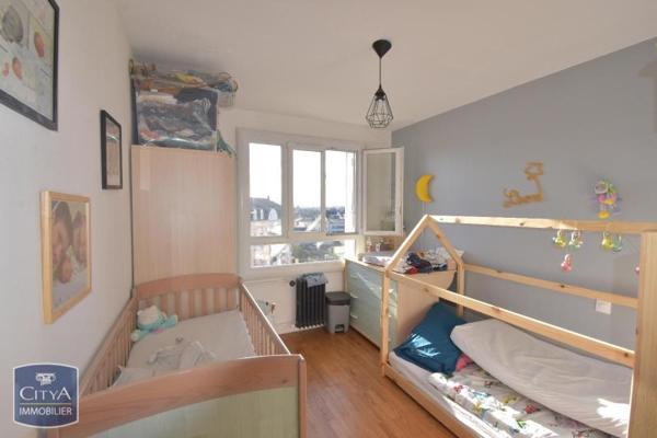 Appartement à louer 4 pièces 61.24m²