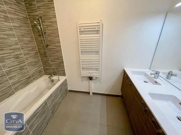 Appartement à louer 4 pièces 75.3m²