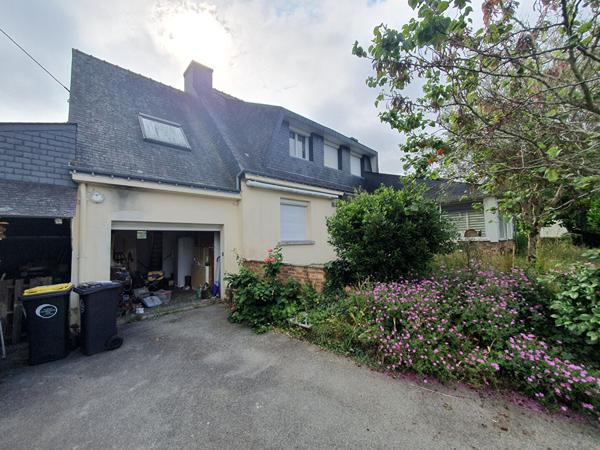 Maison proche bourg et commerces de Pluneret + studio indépendant. , Pluneret
