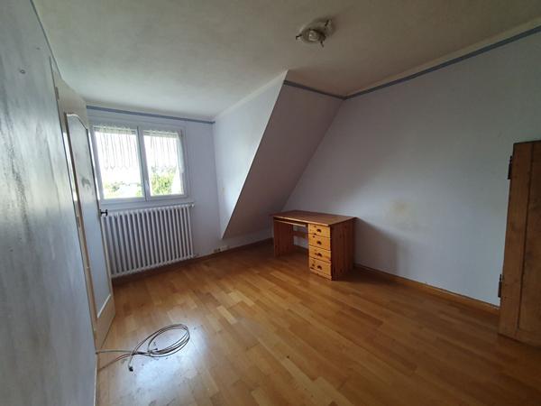 Maison proche bourg et commerces de Pluneret + studio indépendant. , Pluneret