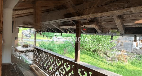À vendre Maison 4 pièces 135.52 m² - Les Carroz D'araches 74300