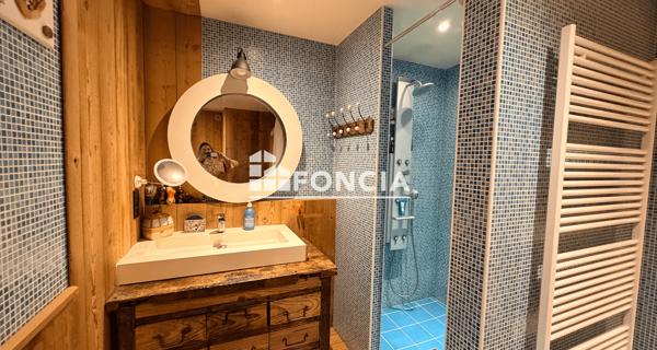 À vendre Maison 4 pièces 135.52 m² - Les Carroz D'araches 74300