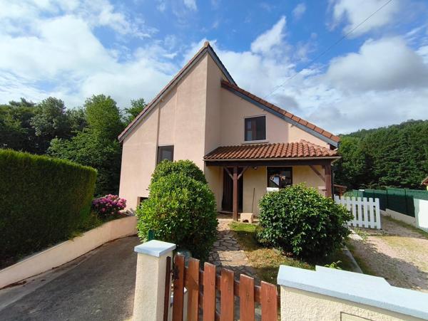 Maison familiale dans un cadre paisible