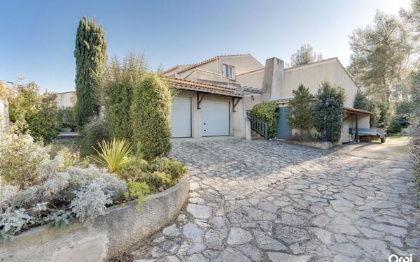 Maison à vendre    5 pièces • 189 m2 Aubagne