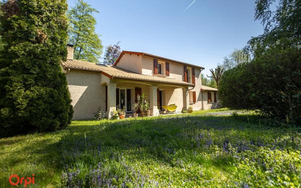 Maison à vendre    5 pièces •  Lentilly