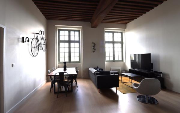 Appartement à louer    3 pièces • 85,41 m2 Mâcon