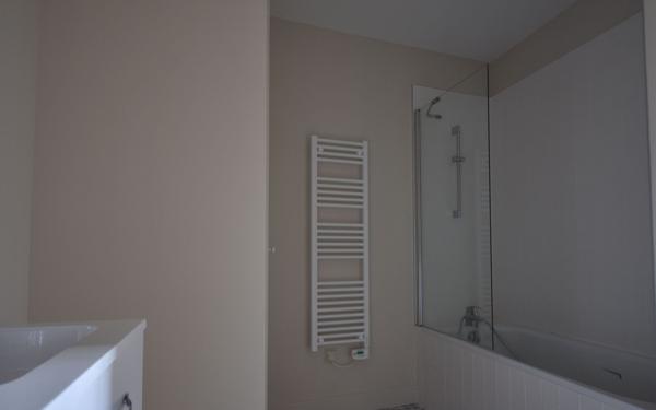 Appartement à louer    3 pièces • 85,41 m2 Mâcon
