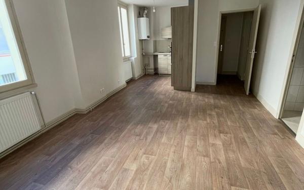 Appartement à louer    2 pièces •  Voiron