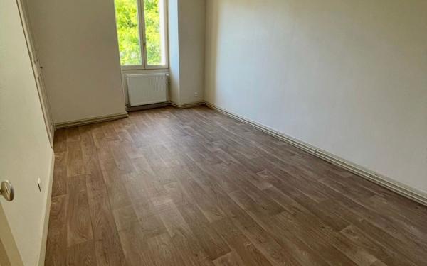 Appartement à louer    2 pièces •  Voiron