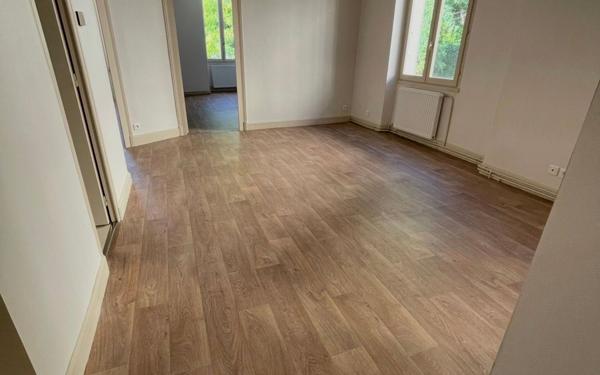 Appartement à louer    2 pièces •  Voiron