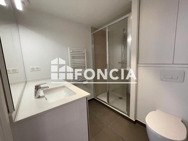 Location Studio 27.5 m² - 2-4-6 PLACE DES FAINEANTS Grasse 06130