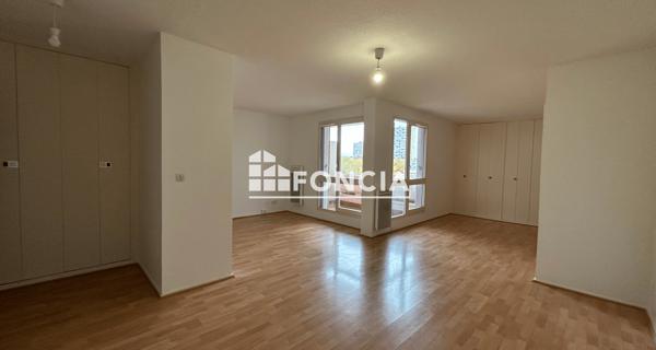 Location Appartement 2 pièces 60.54 m² - Villeurbanne 69100