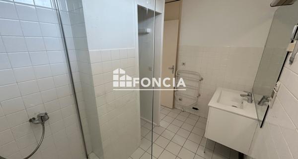 Location Appartement 2 pièces 60.54 m² - Villeurbanne 69100