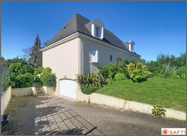 Grande maison traditionnelle proche du centre !