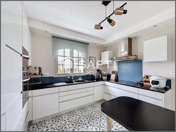 Grande maison traditionnelle proche du centre !