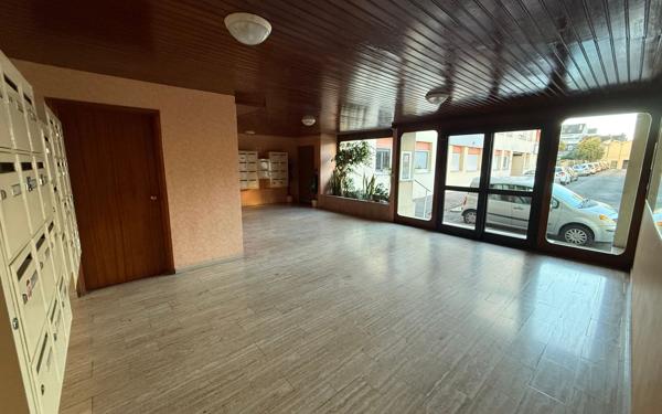 Appartement à vendre    2 pièces •  Pau