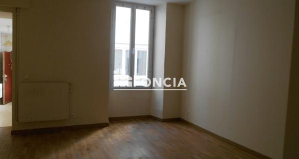 Location Appartement 2 pièces 74.94 m² - Romans-sur-isère 26100