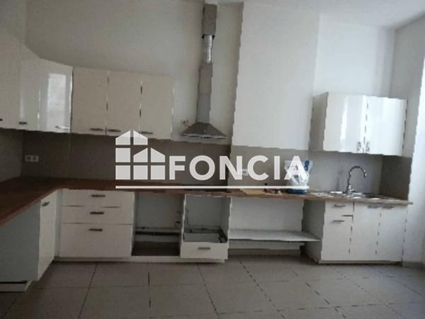 Location Appartement 6 pièces 249 m² - 20 BOULEVARD D'ATHENE Marseille 13001
