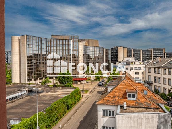 Location Appartement 4 pièces 66.65 m² - 17 RUE DU GENERAL UHRICH Strasbourg 67000