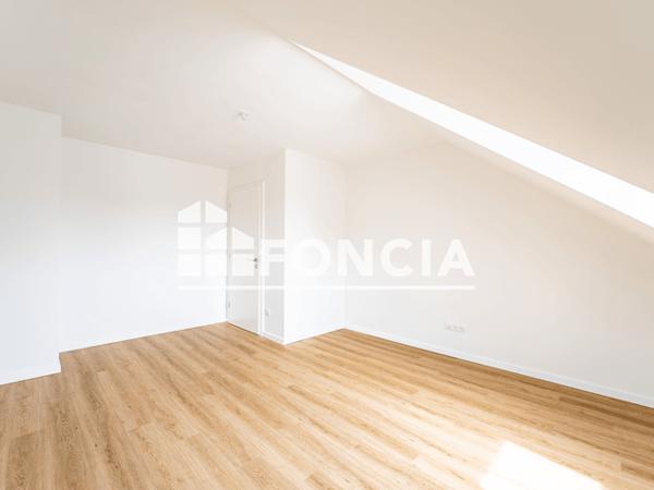 Location Appartement 4 pièces 66.65 m² - 17 RUE DU GENERAL UHRICH Strasbourg 67000