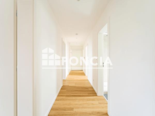 Location Appartement 4 pièces 66.65 m² - 17 RUE DU GENERAL UHRICH Strasbourg 67000