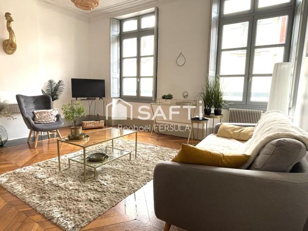 Grand appartement bourgeois T6 , hypercentre