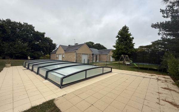 Maison à vendre    5 pièces • 192 m2 Guérande