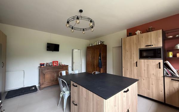 Maison à vendre    5 pièces • 192 m2 Guérande