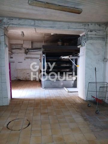 Maison avec commerce