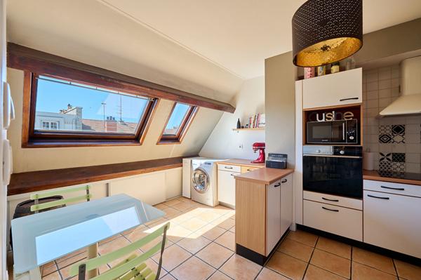 Appartement Dijon 5 pièce(s) 123m2 dernier étage avec ascenseur