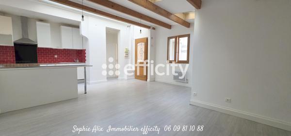 Appartement
         2 pièces
        - 42 m² Exclusivité 290 000 € *