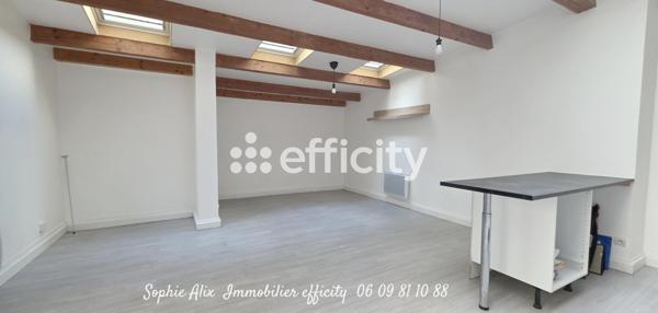 Appartement
         2 pièces
        - 42 m² Exclusivité 290 000 € *