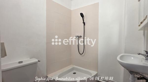 Appartement
         2 pièces
        - 42 m² Exclusivité 290 000 € *