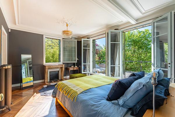 Maison de famille réinventée et son jardin secret dans le très prisé quartier Brancas