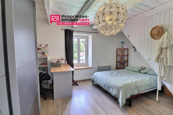 Charmante maison  individuelle , 7 pièces, piscine