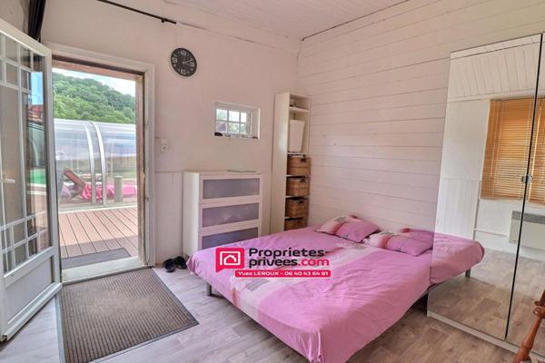 Charmante maison  individuelle , 7 pièces, piscine