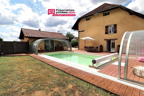 Charmante maison  individuelle , 7 pièces, piscine