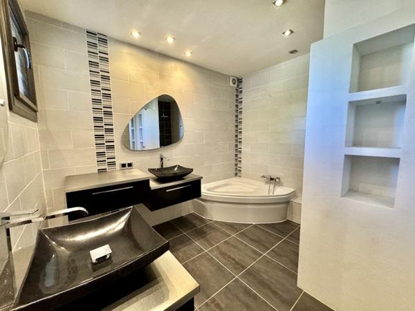 Maison à vendre 533 000 € Castanet-Tolosan 5 p 150 m² DPE C