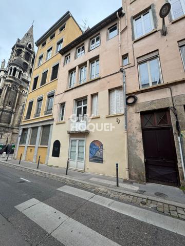 Appartement T 2 de 36.10m2 sur cours - terrasse 4.5 M2 - double expo  S/O au calme