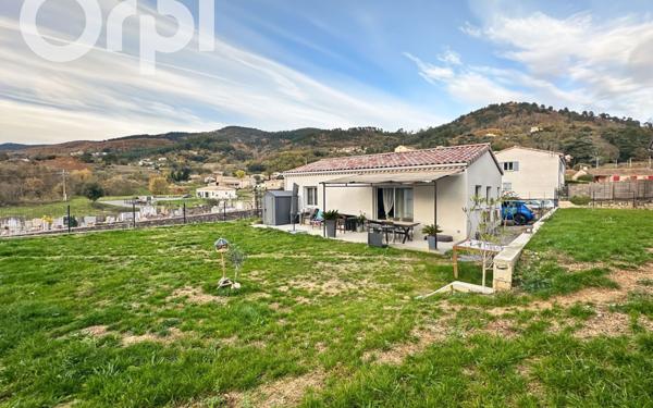 Maison à vendre    3 pièces • 67 m2 Rocher