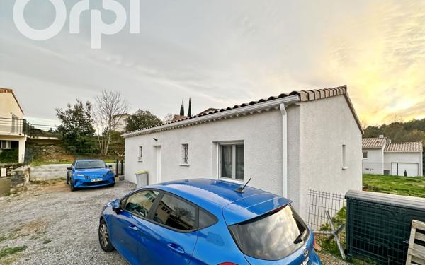 Maison à vendre    3 pièces • 67 m2 Rocher