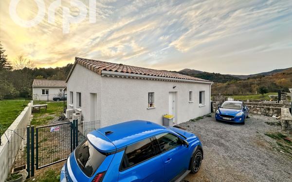 Maison à vendre    3 pièces • 67 m2 Rocher