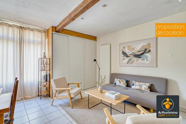 Vente                                                      Appartement
                        
                     3 pièces                      75 m2                     à Vourles