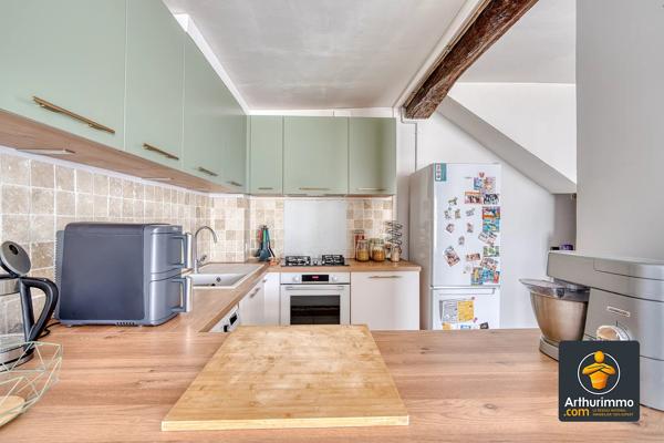 Vente                                                      Appartement
                        
                     3 pièces                      75 m2                     à Vourles
